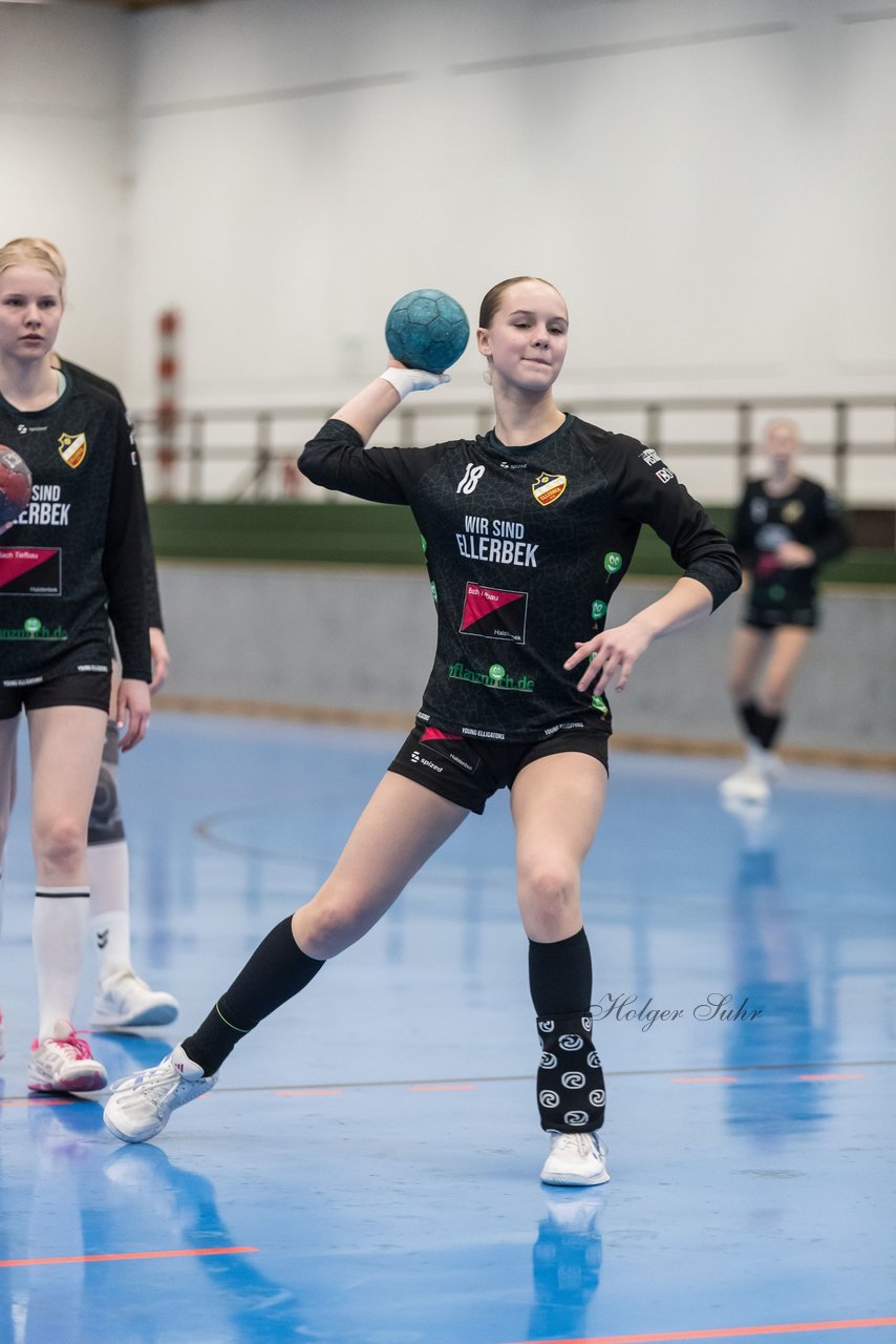 Bild 136 - wBJ TSV Ellerbek - TSV Uetersen : Ergebnis: 15:10